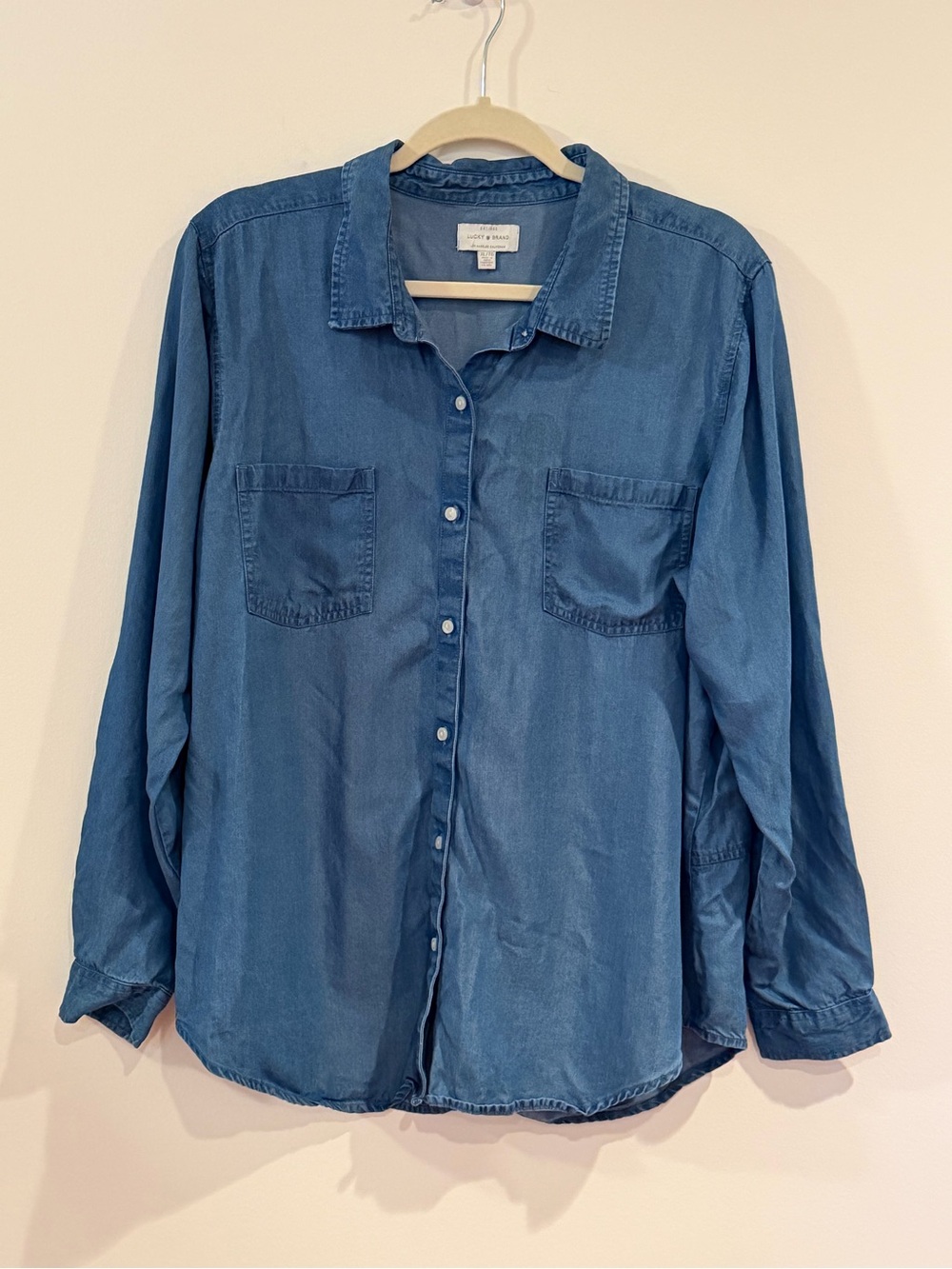 Lucky Brand Women’s Blue Denim-Style Relaxed Fit Button-Up Shirt XL